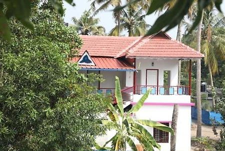 Loveshore Marari Mararikulam Luaran gambar