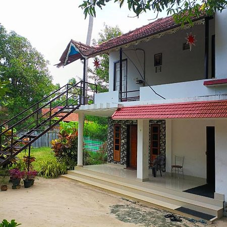 Loveshore Marari Mararikulam Luaran gambar